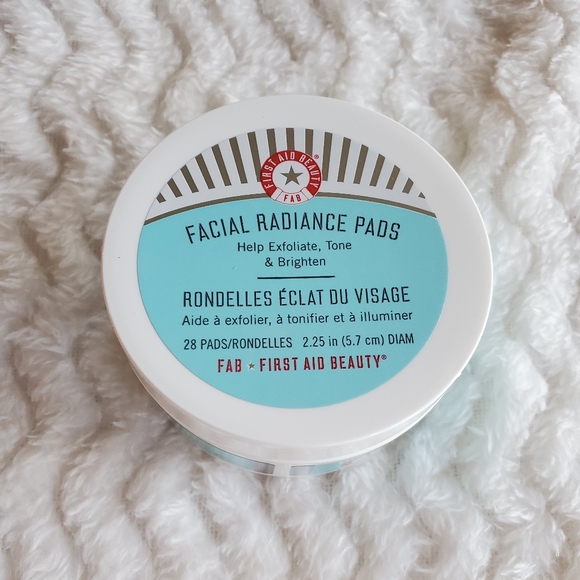 First Aid Beauty Other - First Aid Beauty Facial Radiance Pads